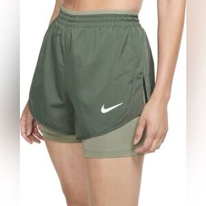 Nike Women's 2 in 1 DrifFit Tempo Luxe Athletic Shorts - Size XL